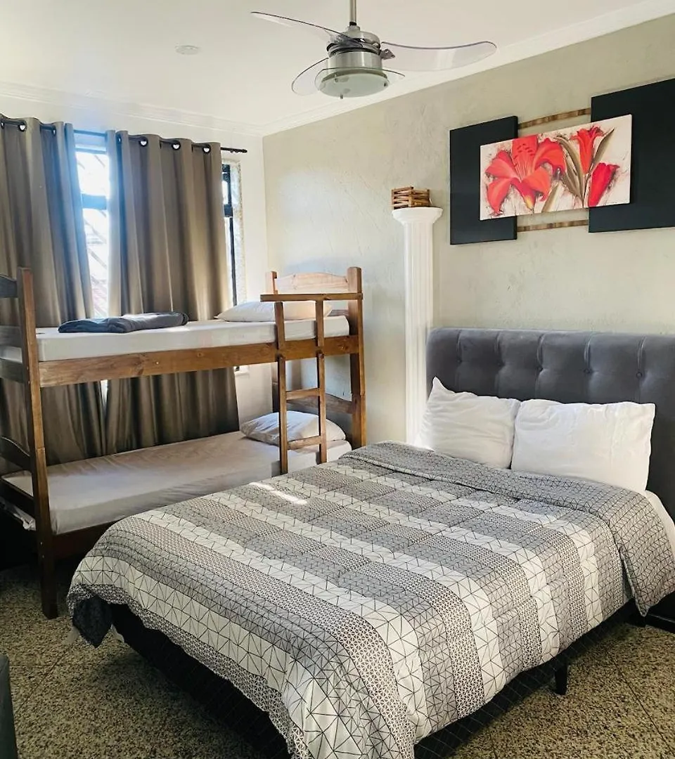 גווארולוס Hostel Anprado 5